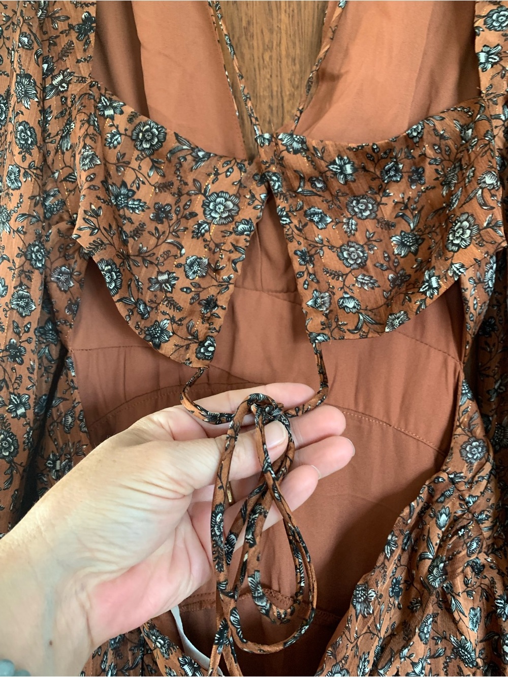 Astr Anora Brown Floral Tiered V-Neck Maxi Dress - Picture 10 of 16